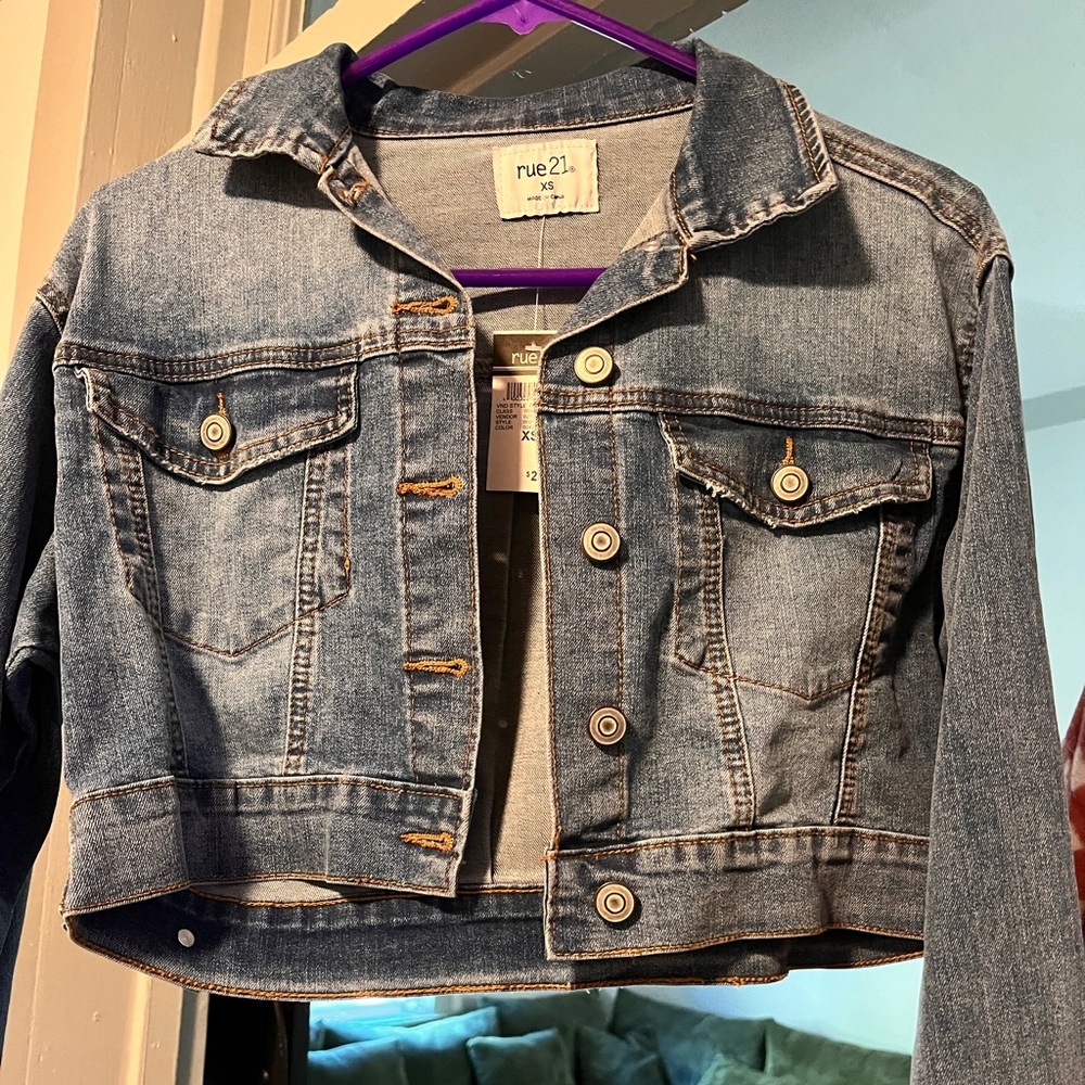 DENIM JACKET